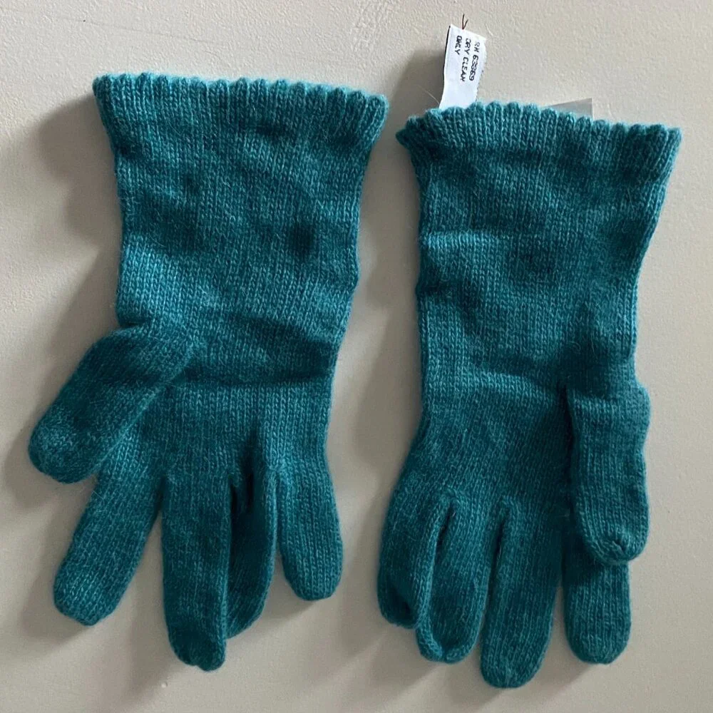 New Carolina Amato Turquoise Wool Angora Embellished Pearl Gold Beads Gloves OS